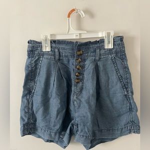 American Eagle Flowy Short